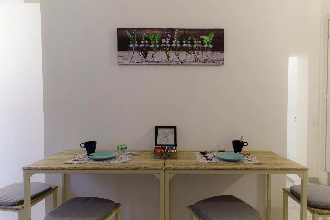 Casta Diva Holiday Rooms Katanya