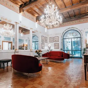 https://pantheon.it-romehotels.com